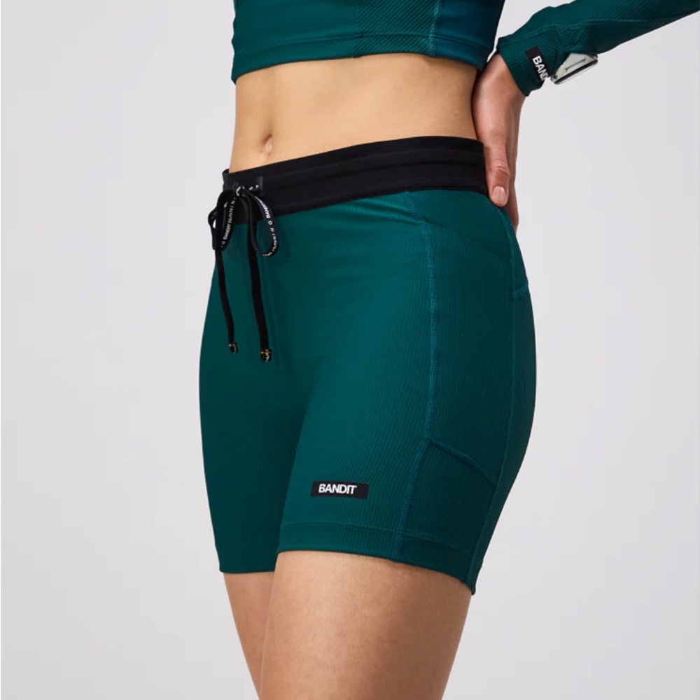 Cadence 5” Women’s Compression Shorts- Pine